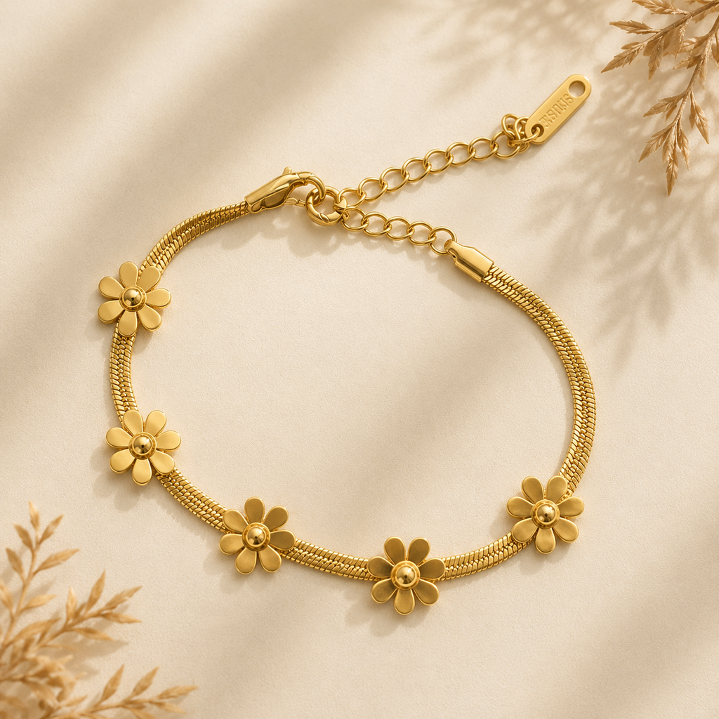 Golden Bloom Daisy Charm Bracelet