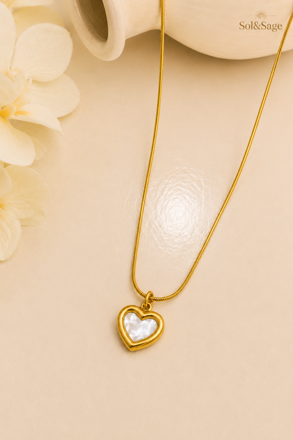 Mother of Pearl Heart Pendant Necklace
